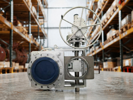 Case Study: DN400 PN40 Sliding Blind Valve for High-Temperature Steam Isolation in Hungary